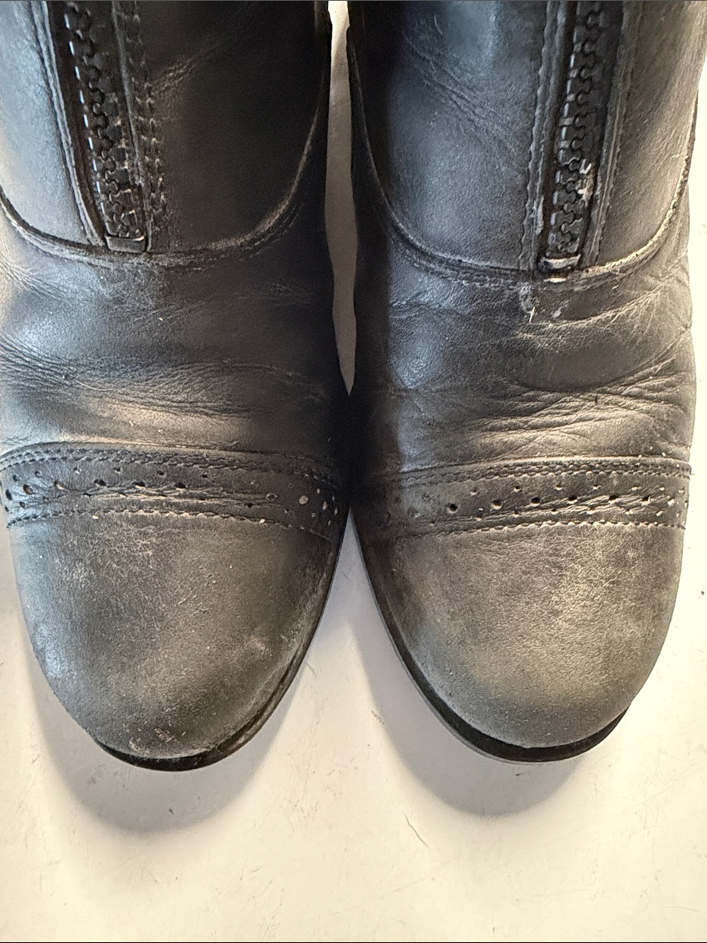 Ariat zip up paddock boots - Picture 2 of 4